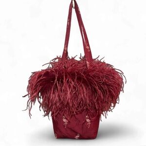 RARE ❣️❣️❣️Vtg burgundy luxurious ostrich feathers embroidered cylindrical bag